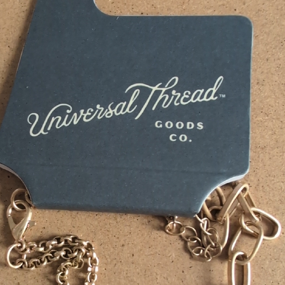 Universal Thread Gold Multi-Chain Necklace - Picture 2 of 8